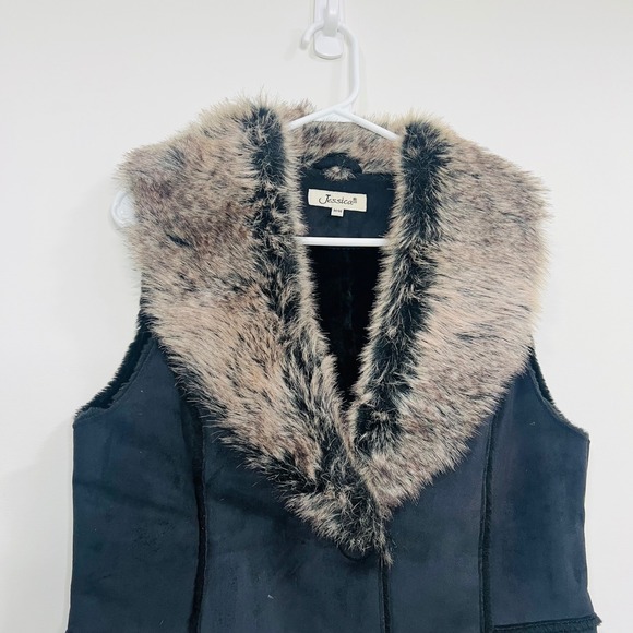 Jessica Womens Faux Suede Vest Faux Fur Collar Black Medium Two Button Front - Picture 3 of 8